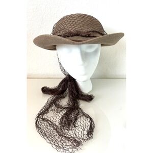 1960s-70s Leslie James Wool Hat Fishnet Tie Bow Tan Neusteter Denver 22 1/2 M